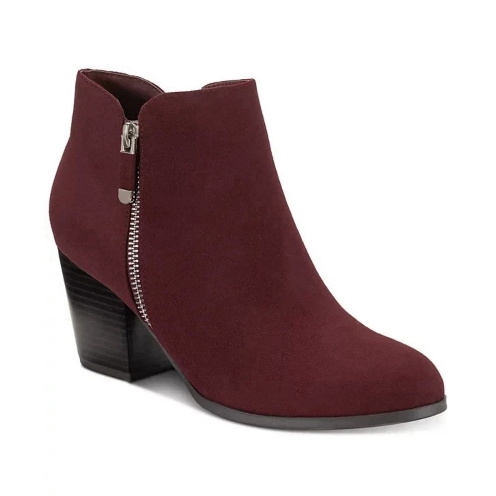 NWOB Women's Style & Co Masrinaa Burgundy Block Heel Ankle Booties, Size 6